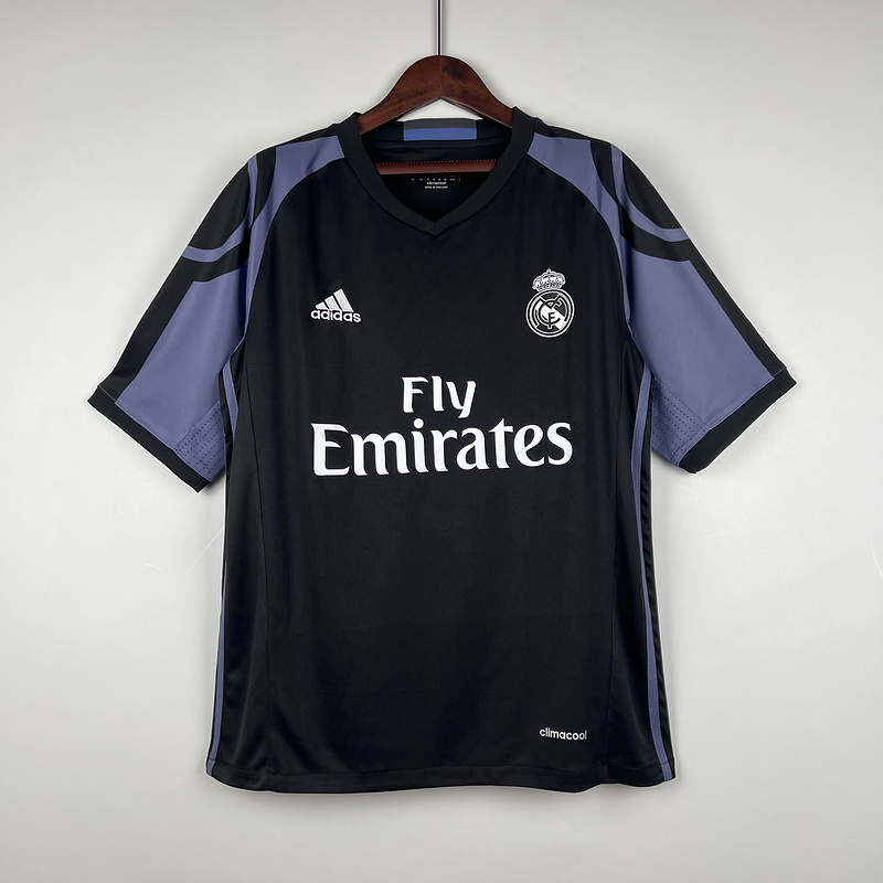 Retro 16/17 Real Madrid Third Away