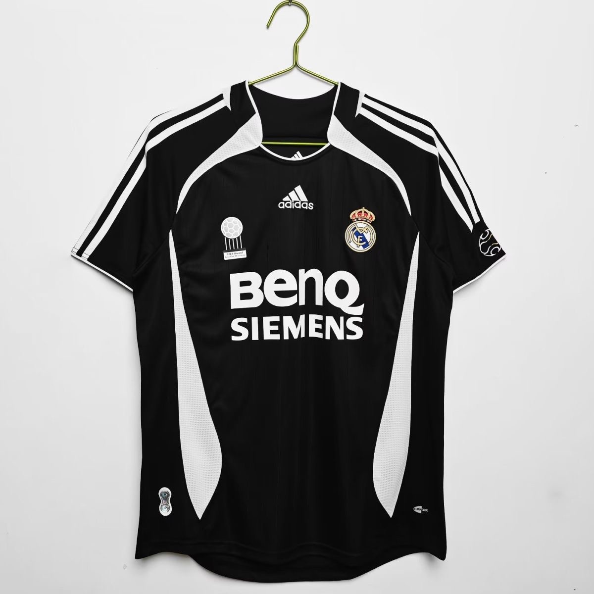 Retro 06/07 Real Madrid Away 