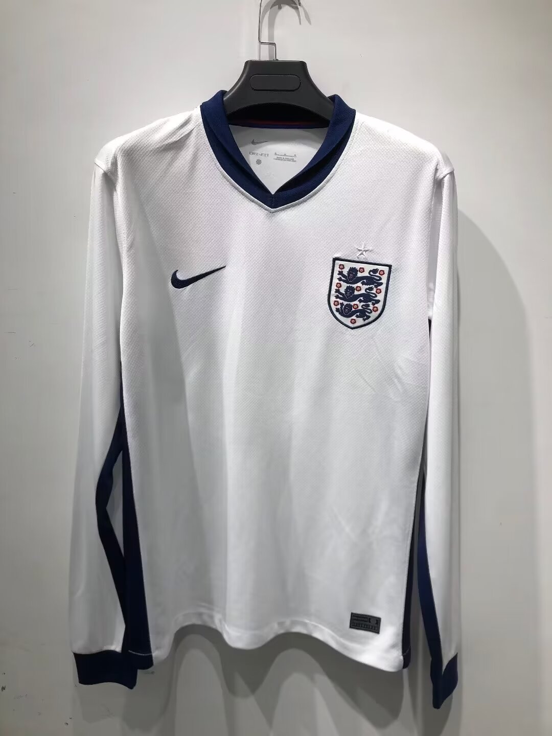 Fans Verison 24/25 England Home long sleeve