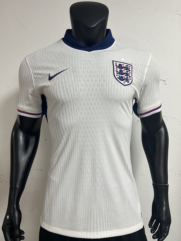 Player Version 24/25 England Home