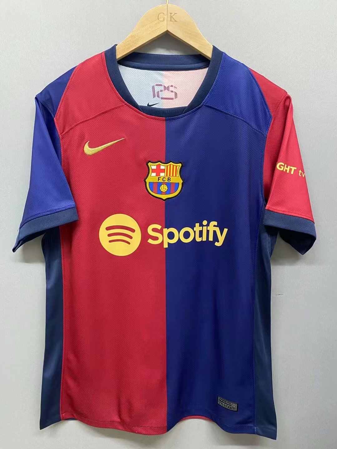 Fans Verison 24/25 Barcelona home