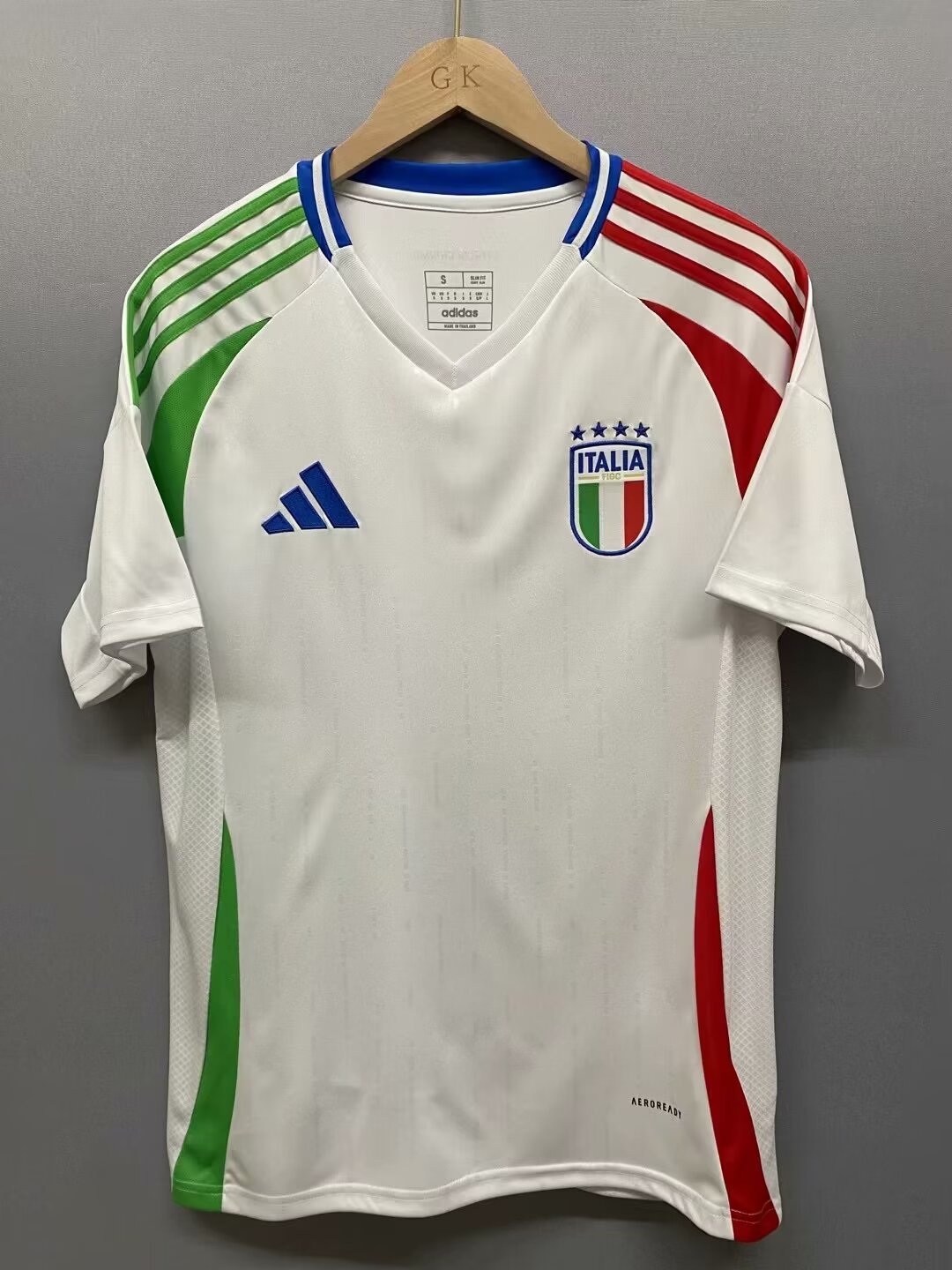 Fans Verison 24/25 Italy away