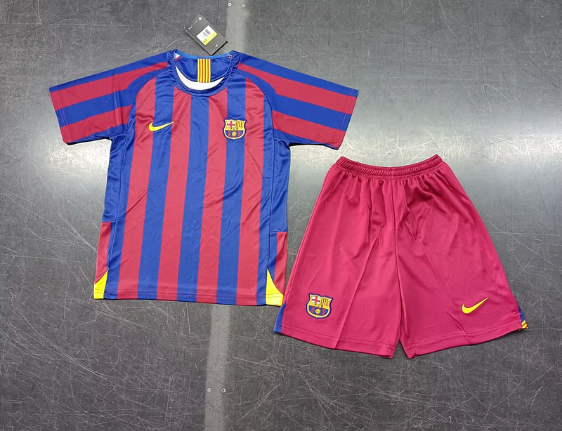 Retro kids kits 05/06 Barcelona home