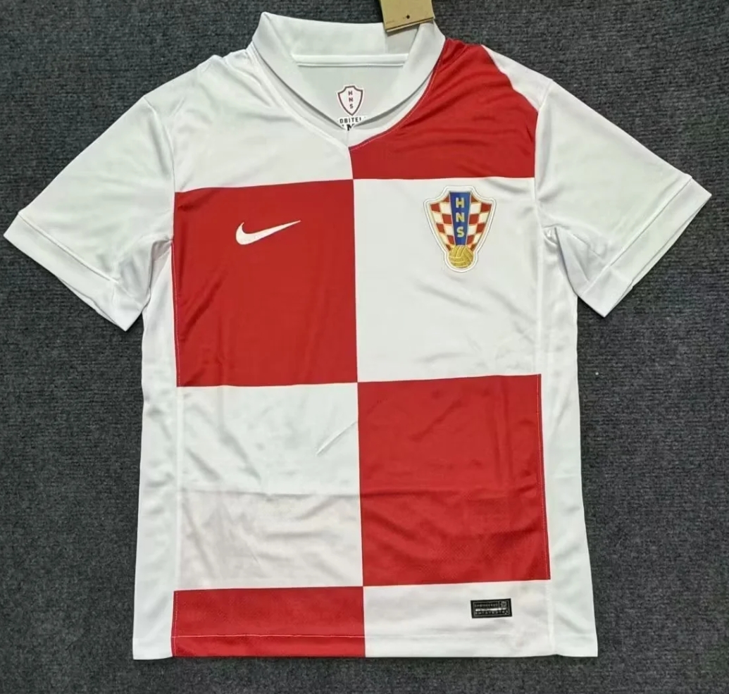 Fans Version 24/25 Croatia Home