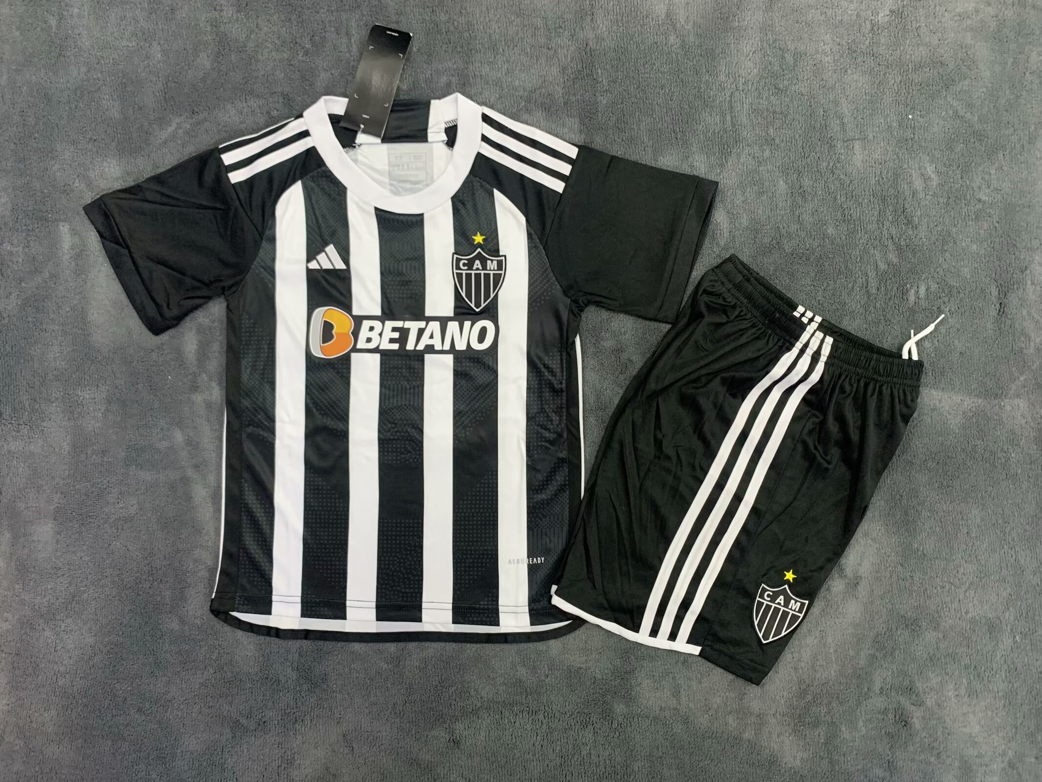 Kids kits 24/25 Mineiro home