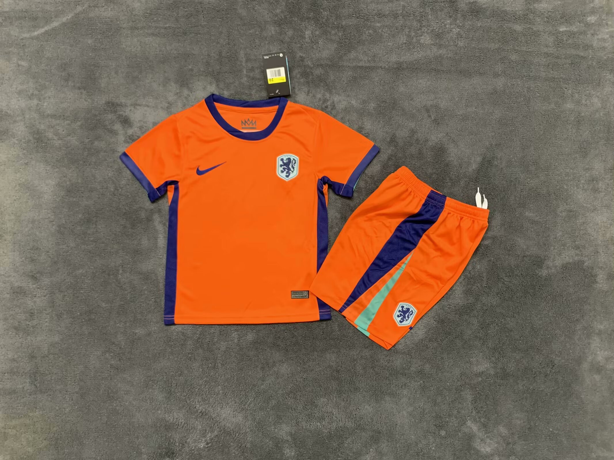  24/25 Netherlands Home kids kits