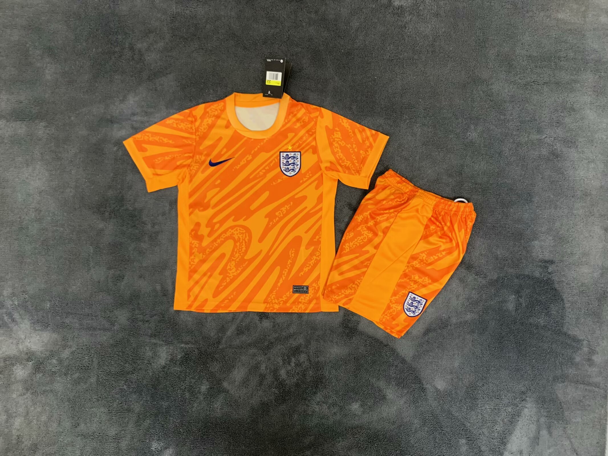 kids kits 24∕25 England goalkeeper