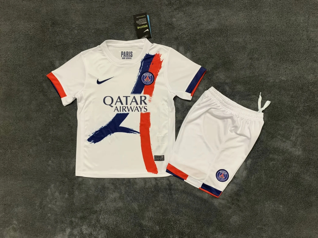 Kid kits 24/25 PSG away