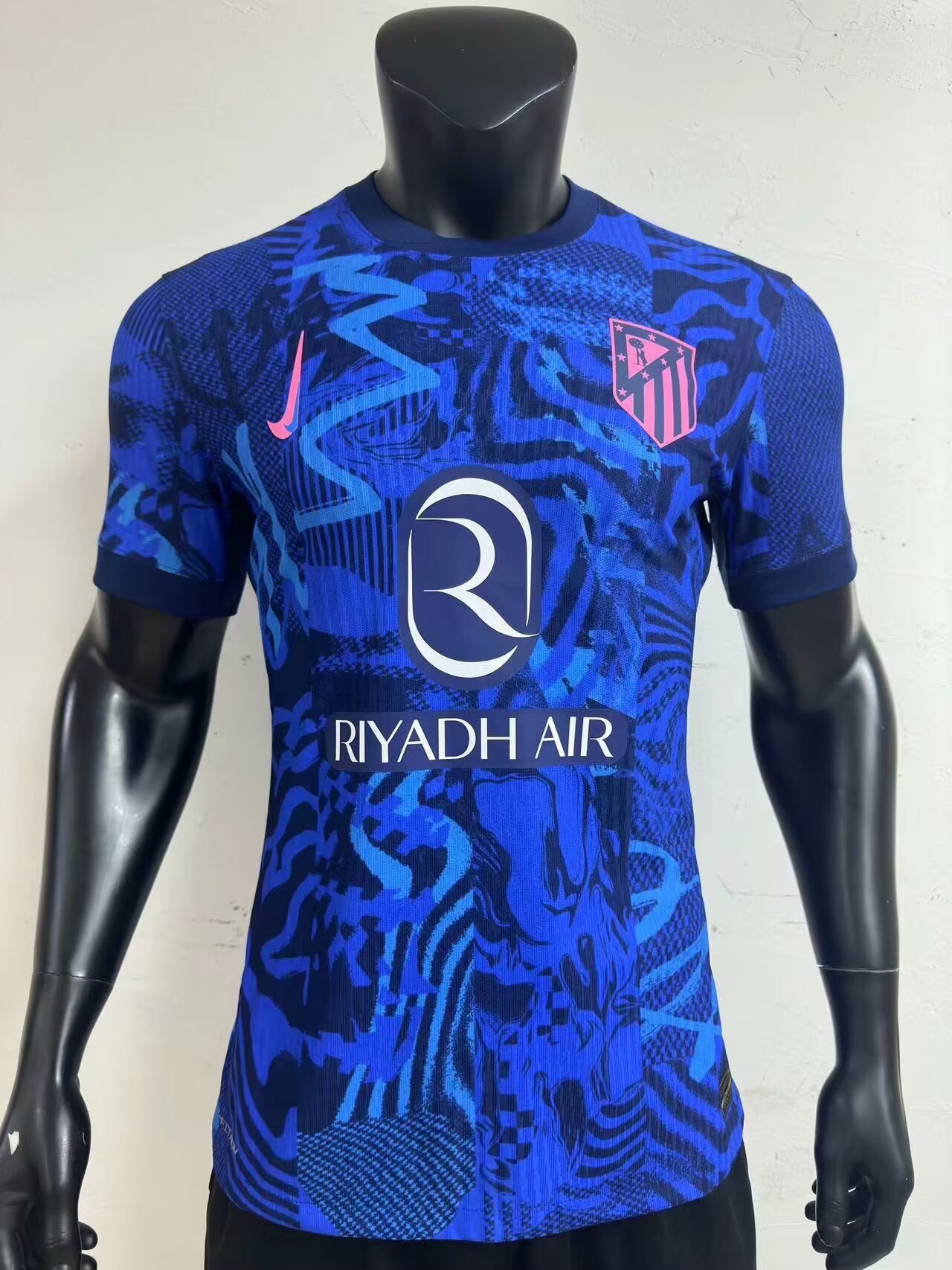 Player version 24/25 Atletico Madrid third away