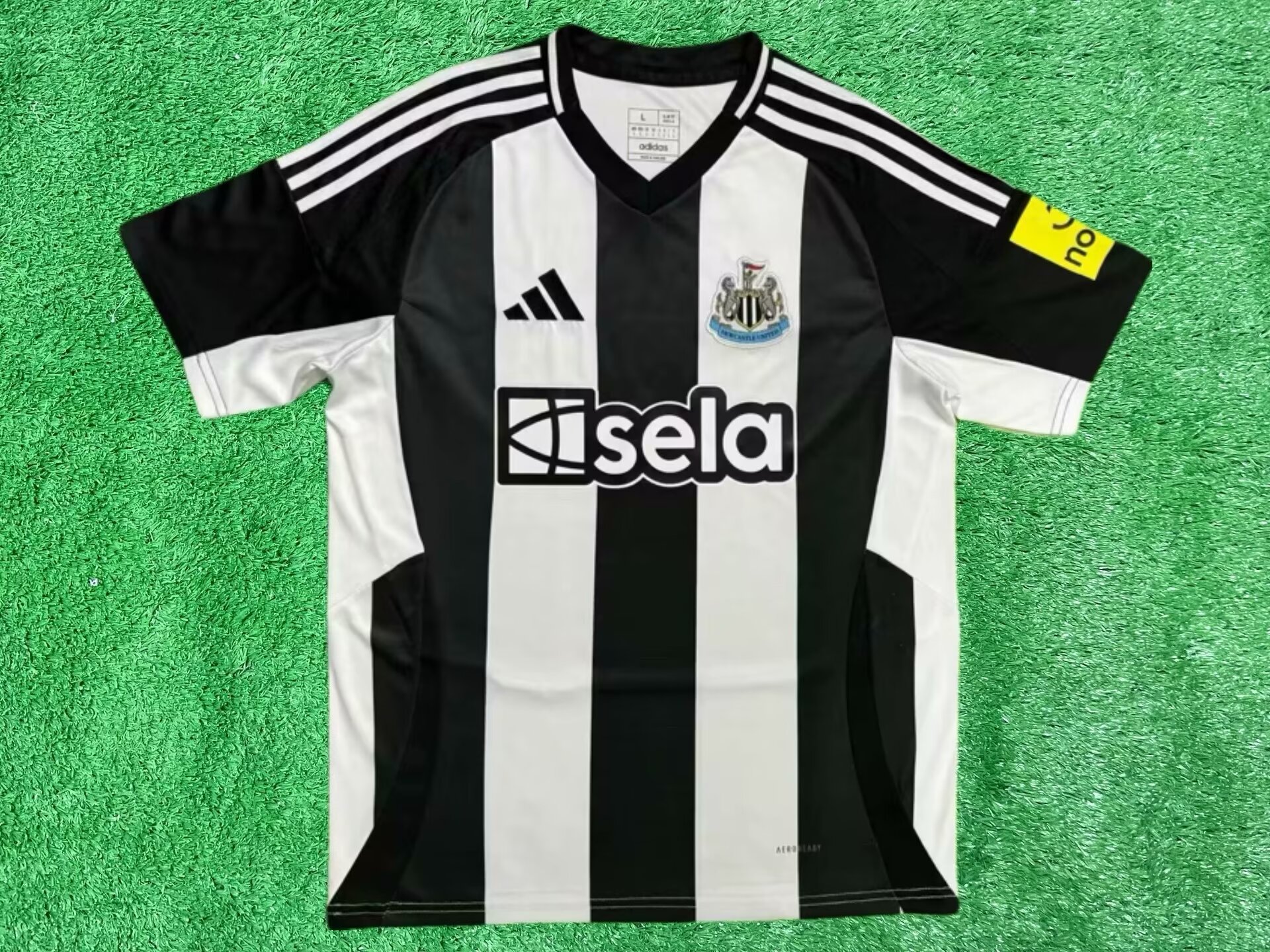 Fan Version 24/25 Newcastle United Home