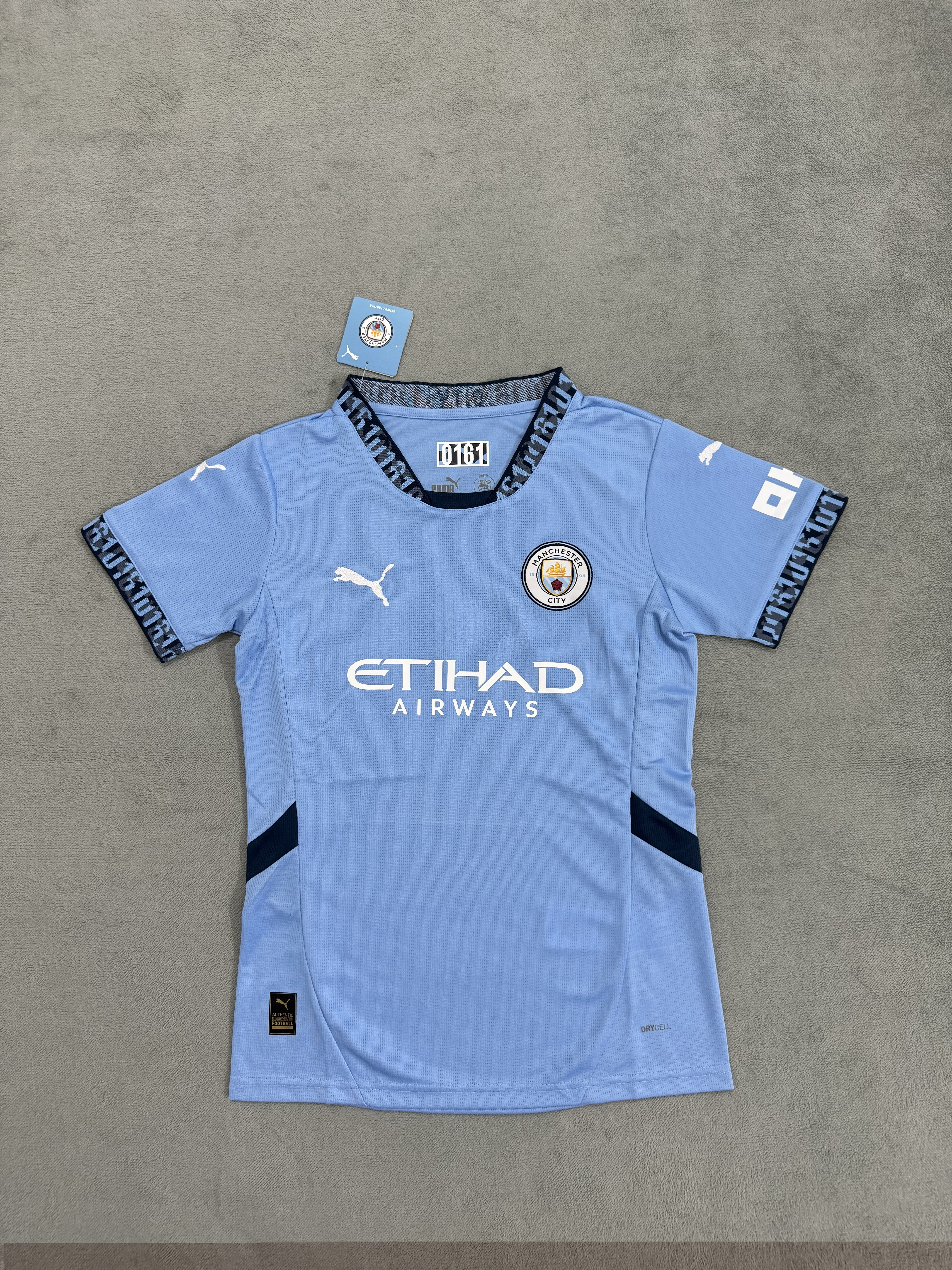 Fans Verison 24/25 Manchester City home woman