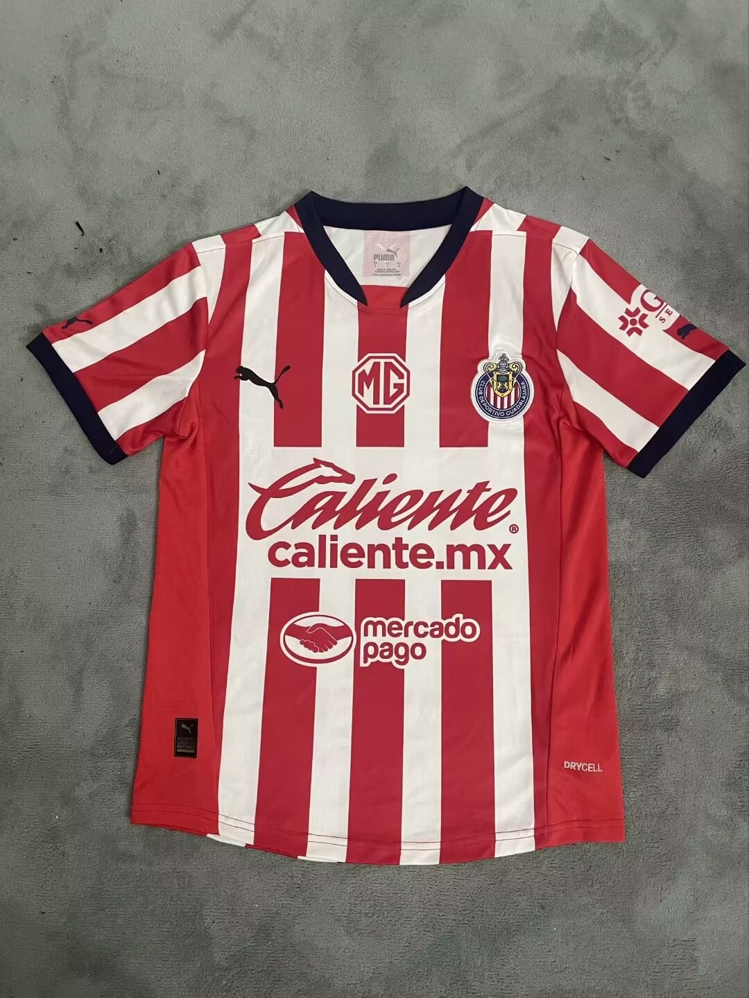 Fans Verison 24/25 Chivas Home 