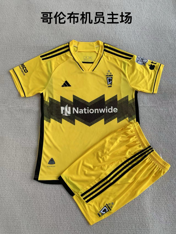  Adults kits 24/25 Columbus Crew Away