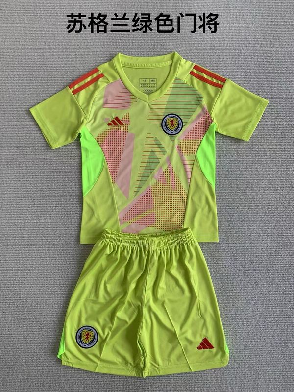 Adults kits 24/25 Scotland goalkeeper