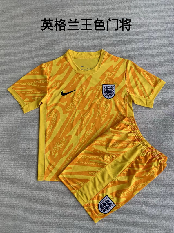 kids kits 24∕25 England goalkeeper