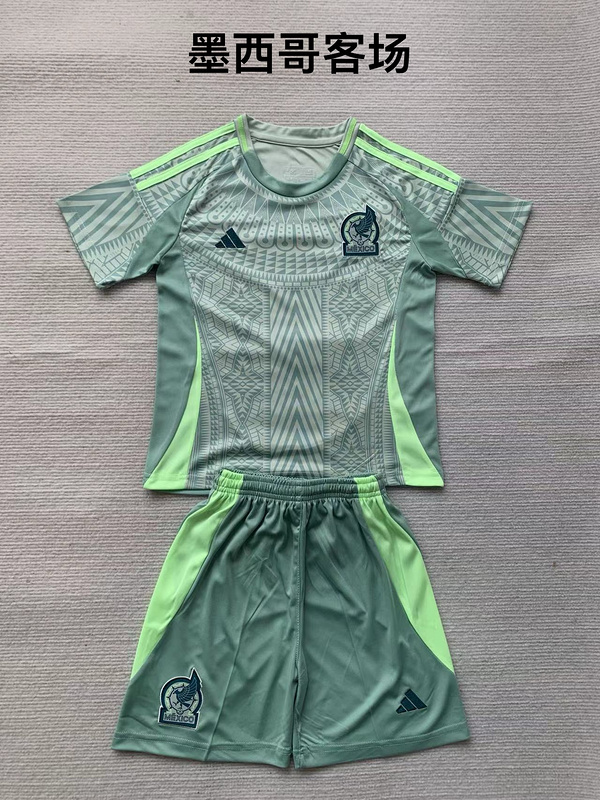 Adults kits  24/25 Mexico goalkeeper