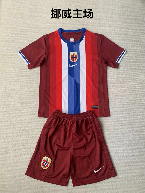 Kids kits 24/25 Norway home