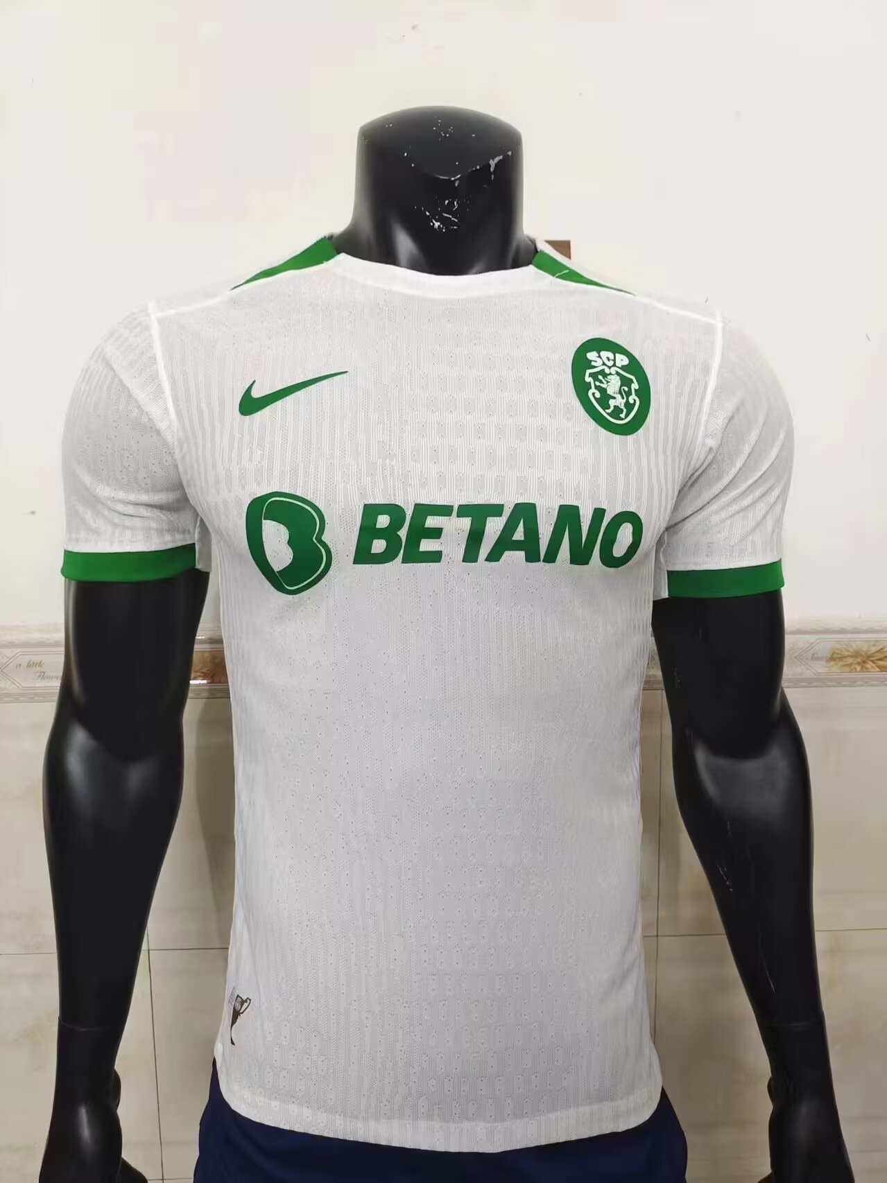 Player Verison 24/25 Lisbon Away