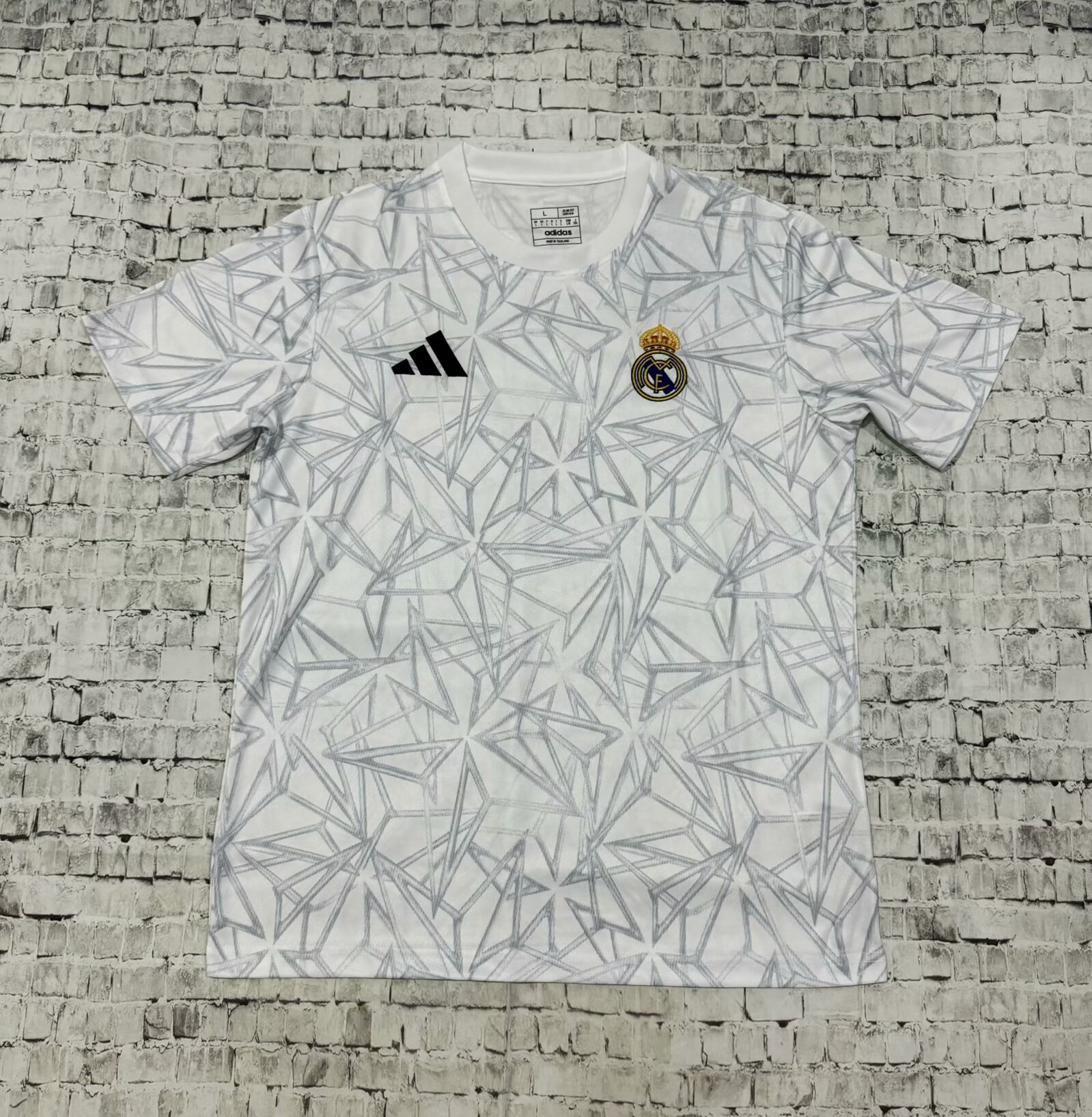 Fans Verison 24/25 Real Madrid training wear