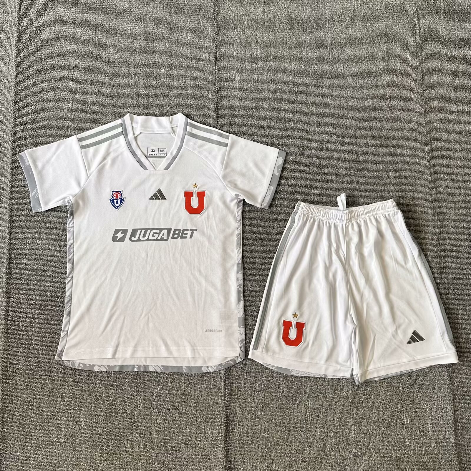 Kids kits 24/25 Universidad de Chile away