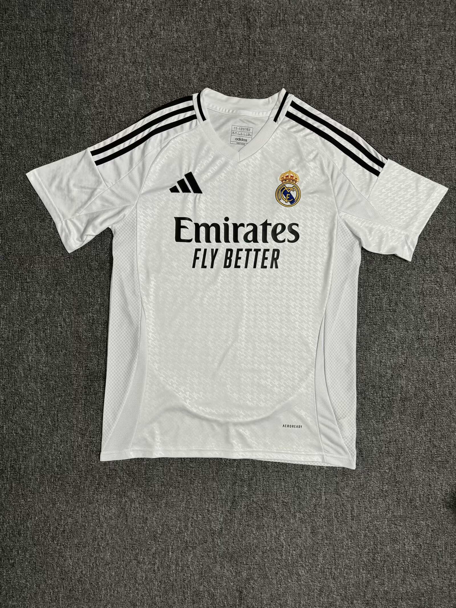 Fans Verison 24/25 Real Madrid home