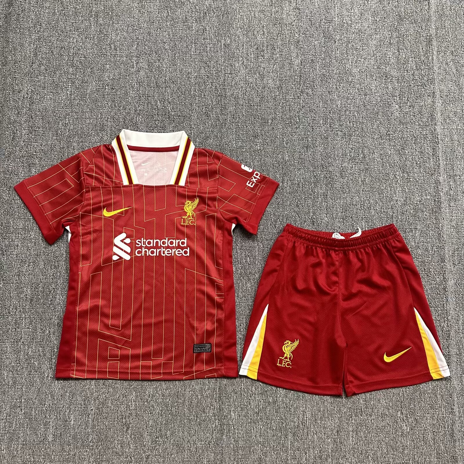 Kids Kits 24/25 Liverpool home