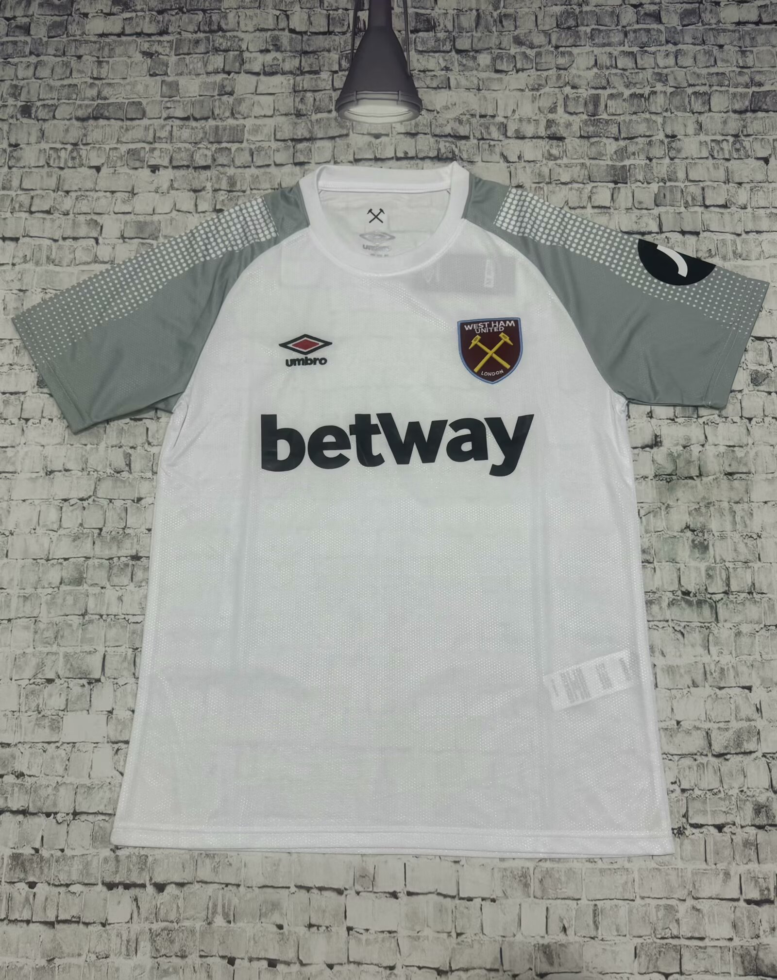 Fans Verison 24/25 West Ham away