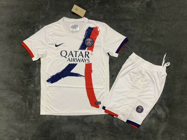 Adults kits 24/25 PSG Away