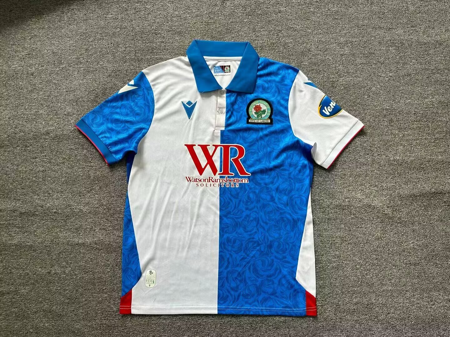 Fans version 24/25 Blackburn Rovers Home