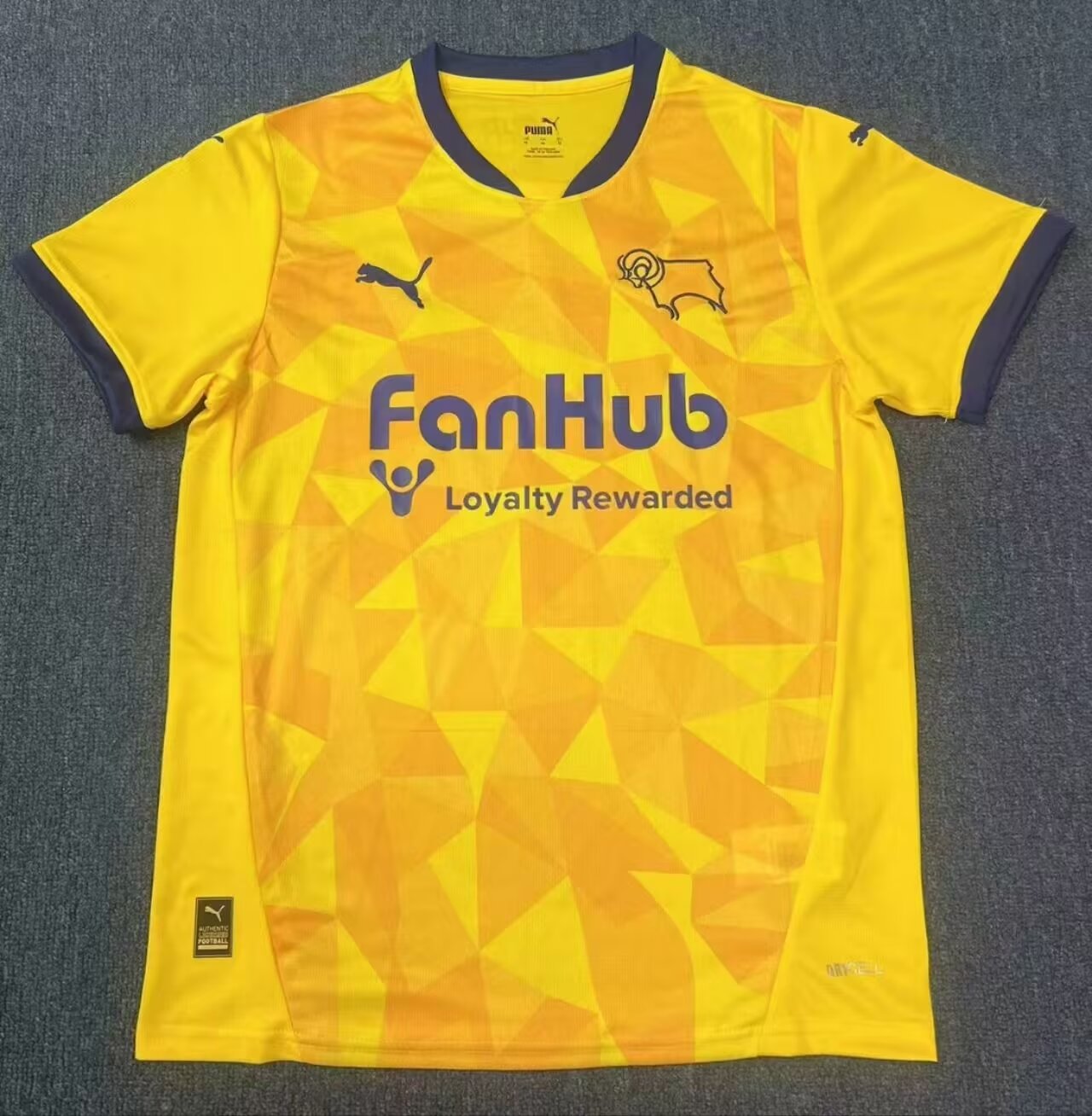 Fans Version 24/25 Derby County third away