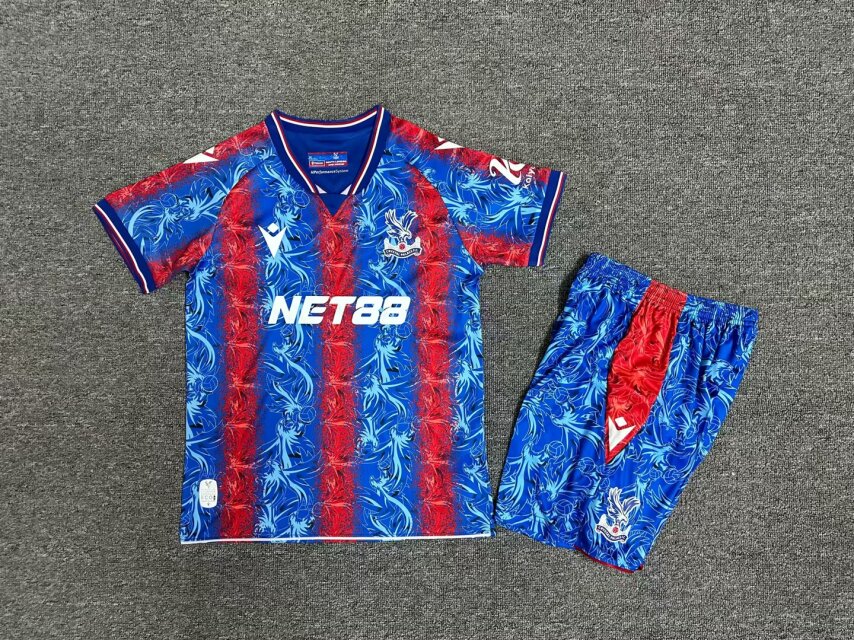 Kids Kits 24/25 Crystal Palace home