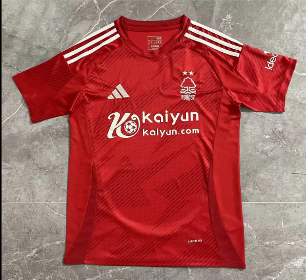 Fans Version 24/25 Nottingham Forest home