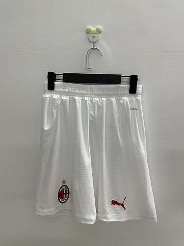 Player Version 24/25 AC Milan short