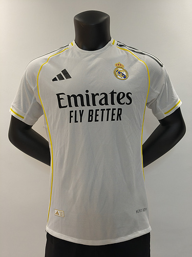 Player Version 25/26 Real Madrid home