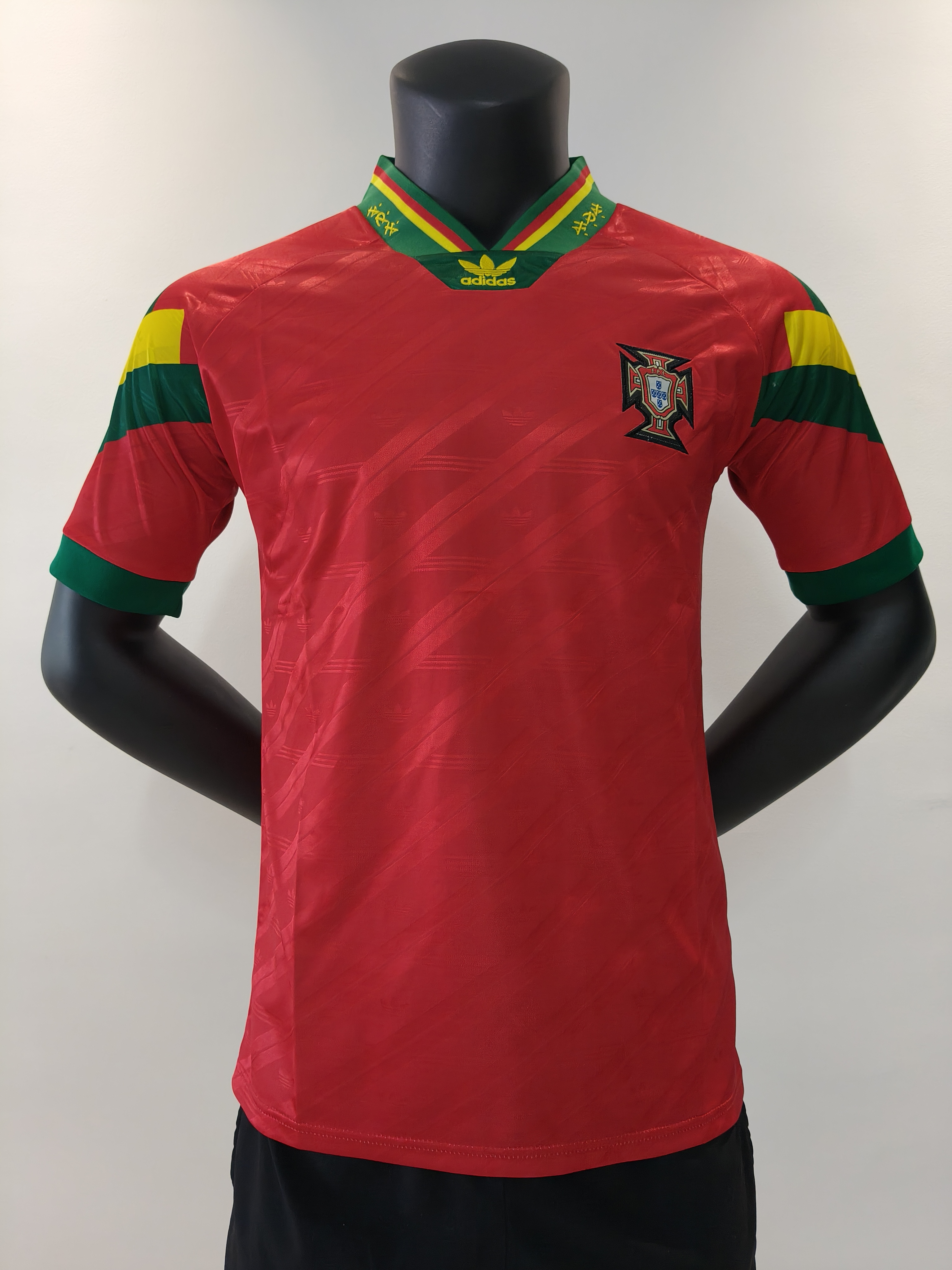 Retro 92/94 Portugal home