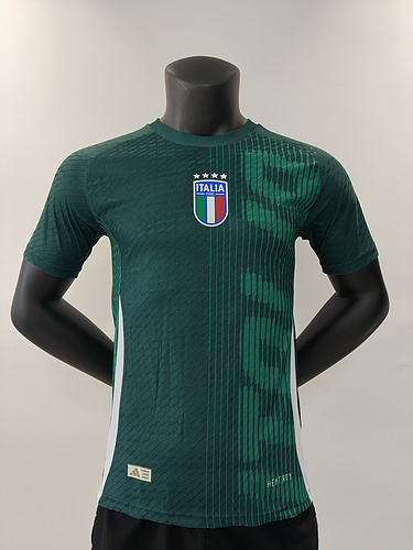 Player Version 24/25 Italy green