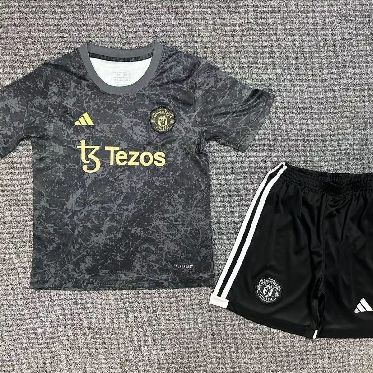 kids kits 24/25 Manchester United Joint model