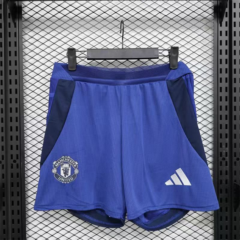 Player version 24/25 Manchester United away short