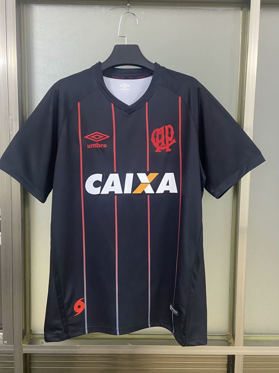 16/17 Retro Athletico Paranaense third away