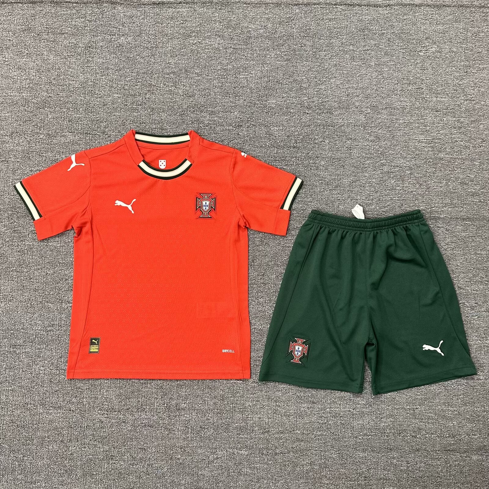 Kids kits 25/26 Portugal home