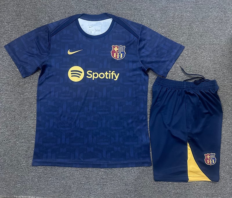 25/26 Barcelona training  kits