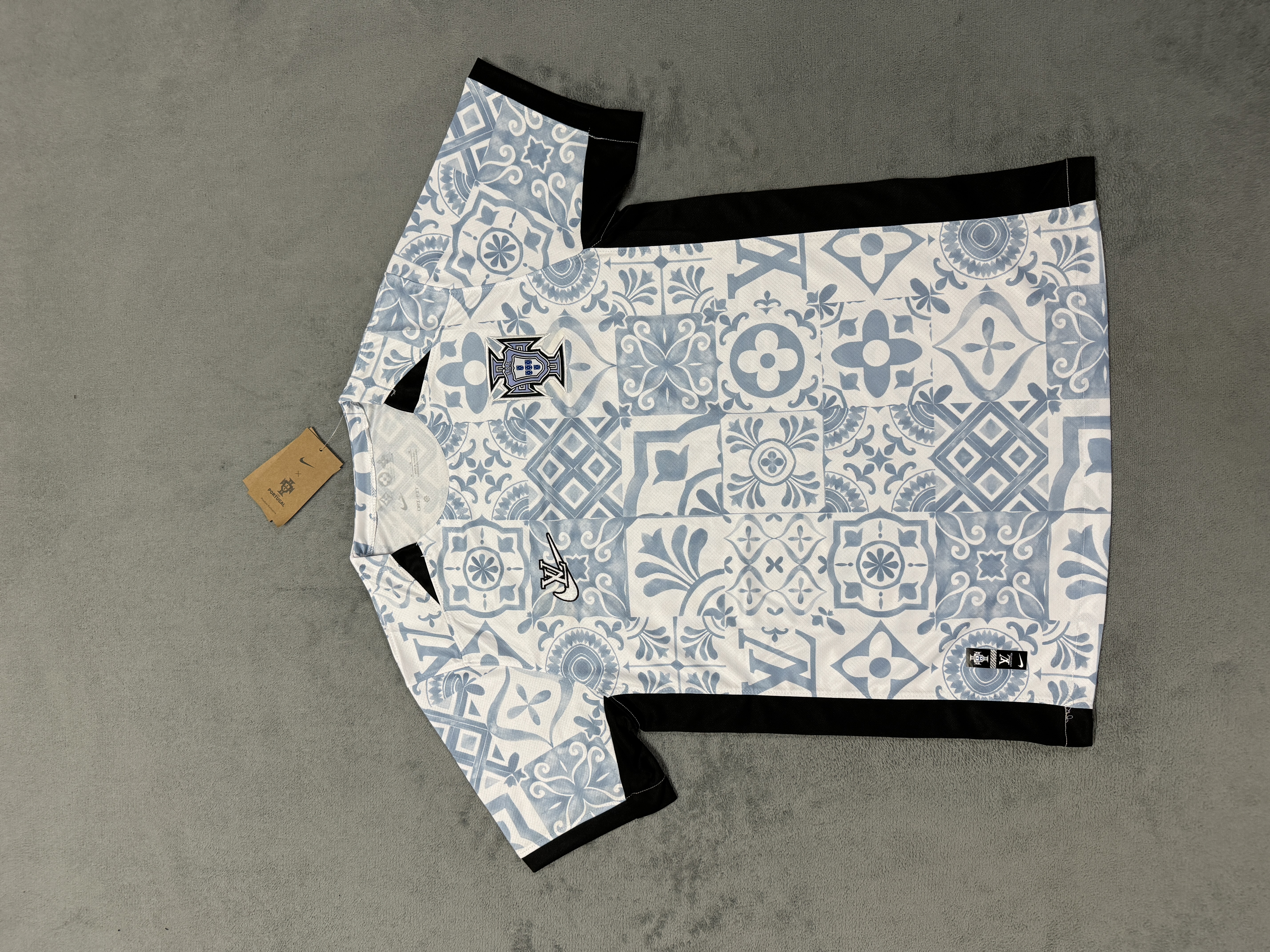 Fans Version 2526Portuguese LV collaboration