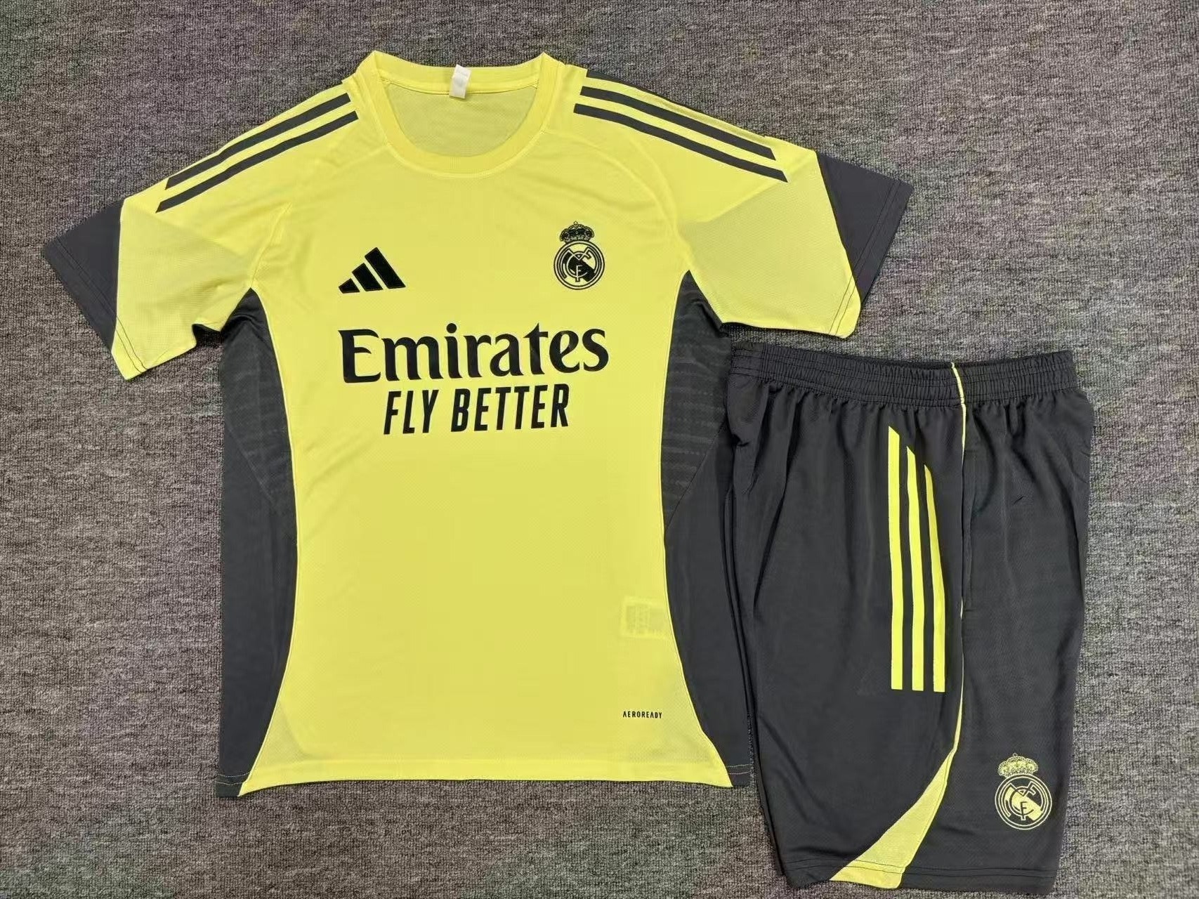 25/26Kid Short sleeved Real Madrid yellow Training Kits