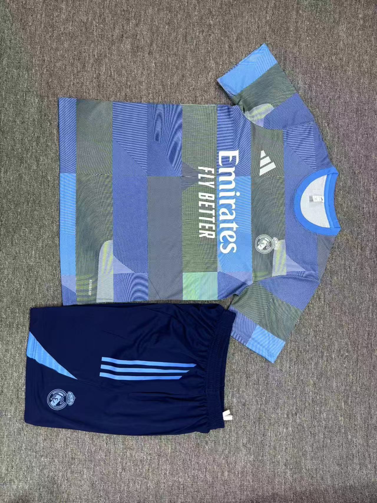 25/26Kid Short sleeved Real Madrid light blue Training Kits