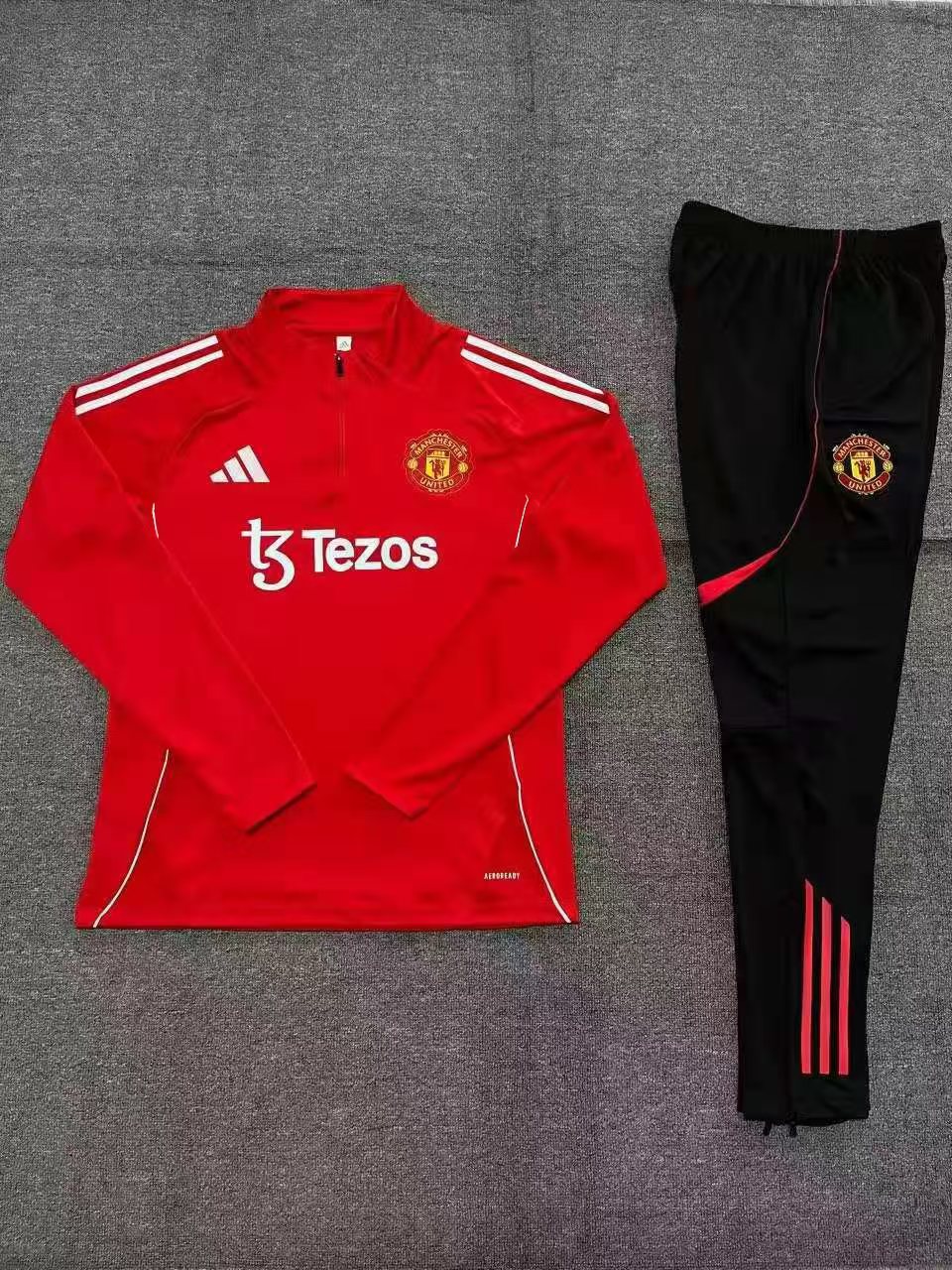 25/26Adult half Manchester United red Tracksuit kits 