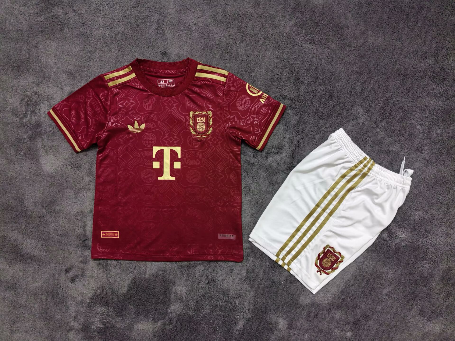 25/26Kids kits Bayern 125th Anniversary Red 