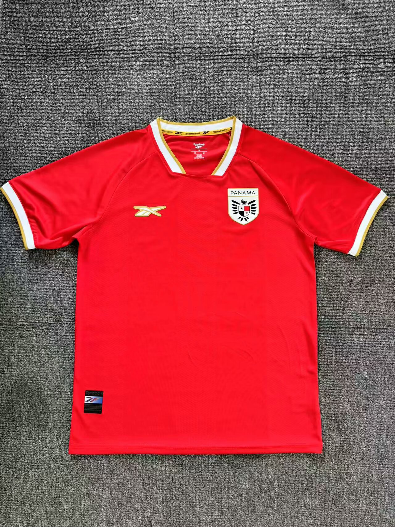 Fans Version 25/26 Panama home