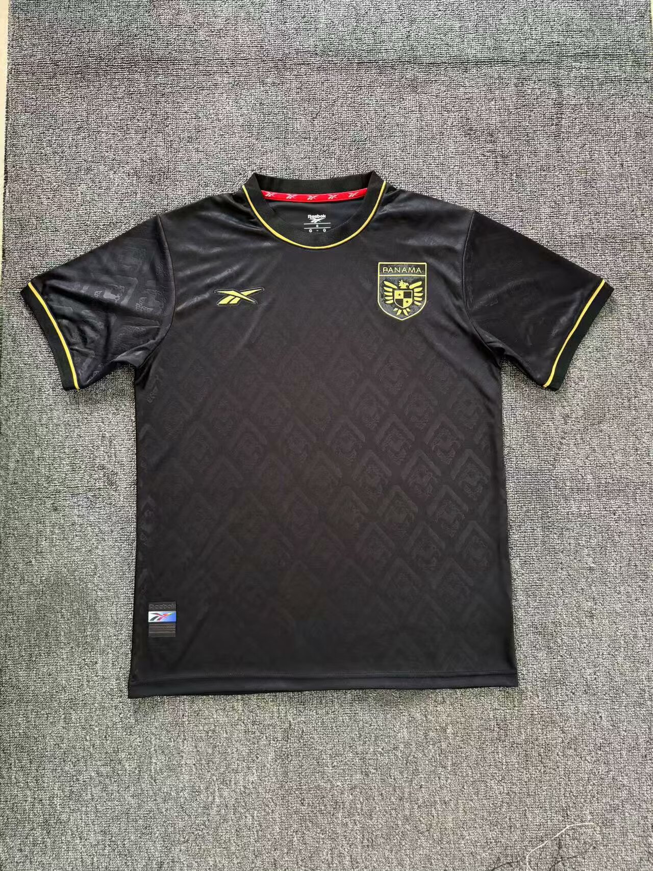 Fans Version 25/26 Panama Second away