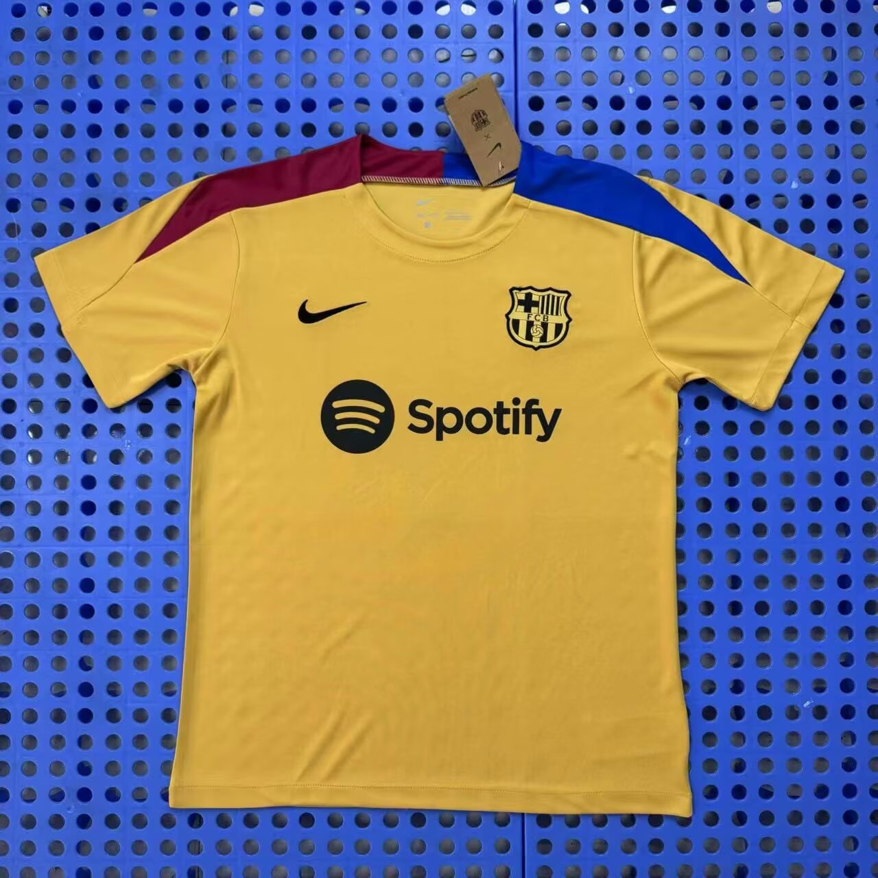 Fans Version 25/26 Barcelona black yellow training uniform 