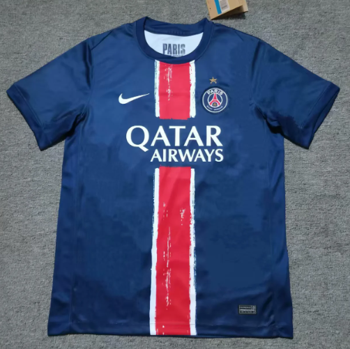 Fans Version 25/26 Paris home version with stars